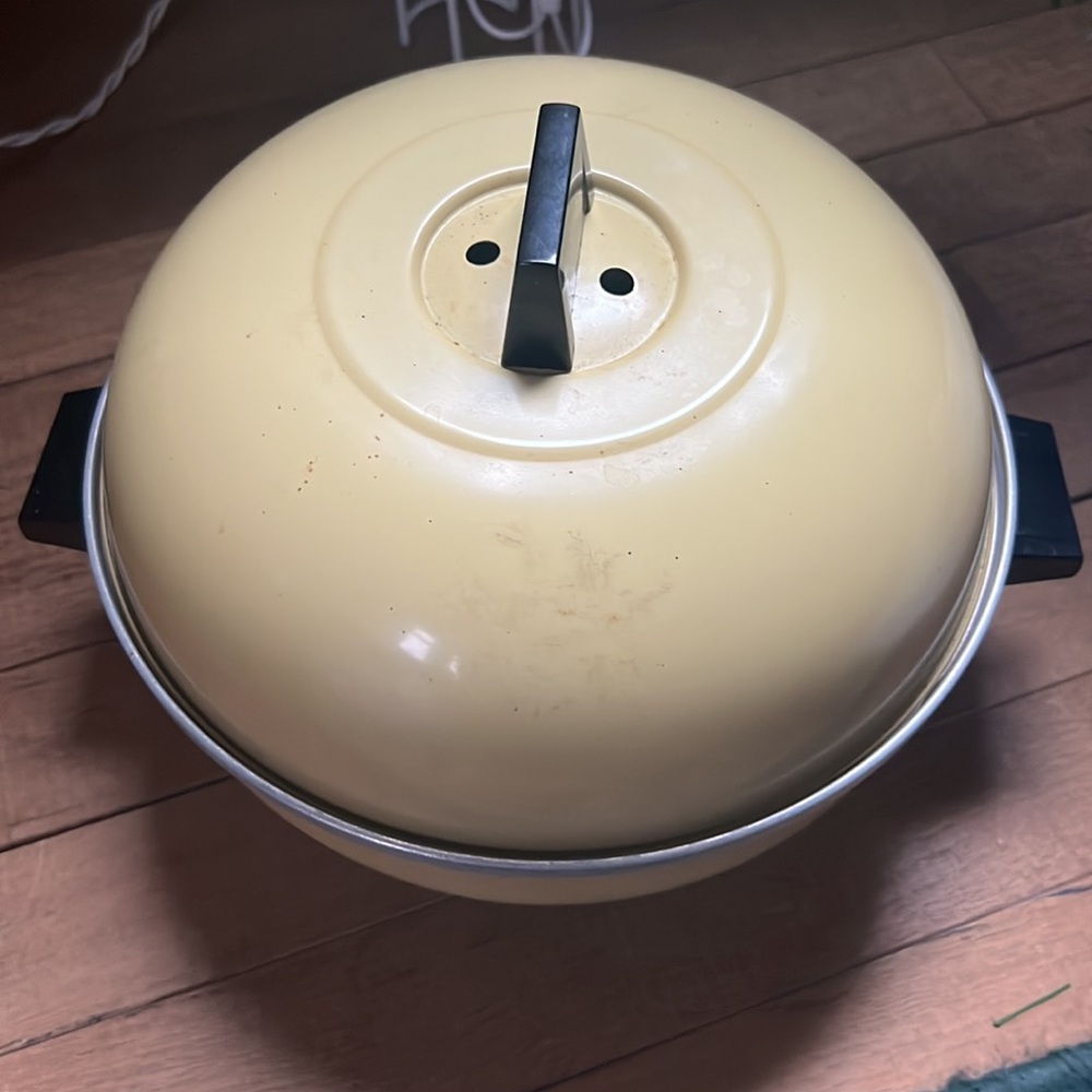 Vintage West Bend Serving Oven 3-Pc Multi-Purpose BUN WARMER & SERVER ~ USA - Picture 13 of 16